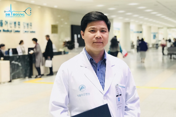 Hoỉ đáp cùng bác sĩ: Điều trị u tuyến giáp bằng Hỏi - Đáp cùng Bác sĩ: Điều trị u tuyến giáp lành tính bằng đốt sóng cao tần