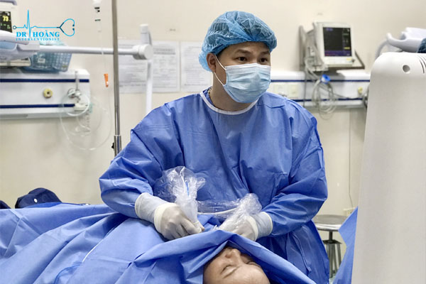 Đốt sóng cao tần là giải pháp tối ưu điều trị u tuyến giáp Có nên mổ khối u tuyến giáp lành tính?