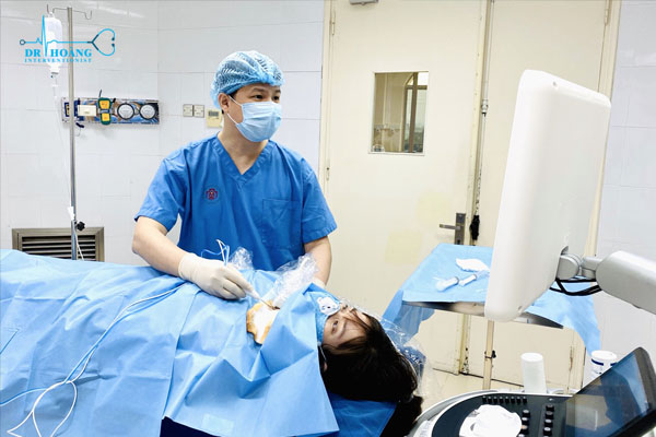 Điều trị u tuyến giáp và những quan điểm sai lầm