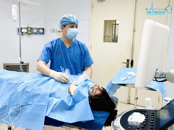 Đốt sóng cao tần - Bước đột phá thẩm mỹ trong điều trị u tuyến giáp