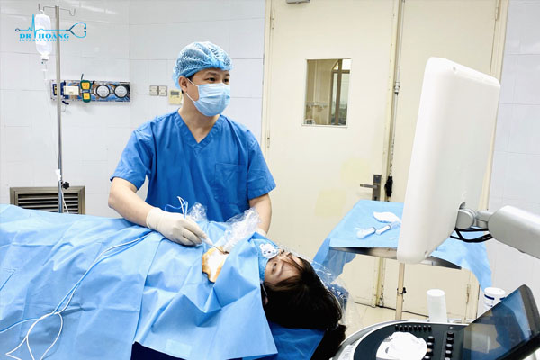 Điều trị u lành tuyến giáp không cần mổ